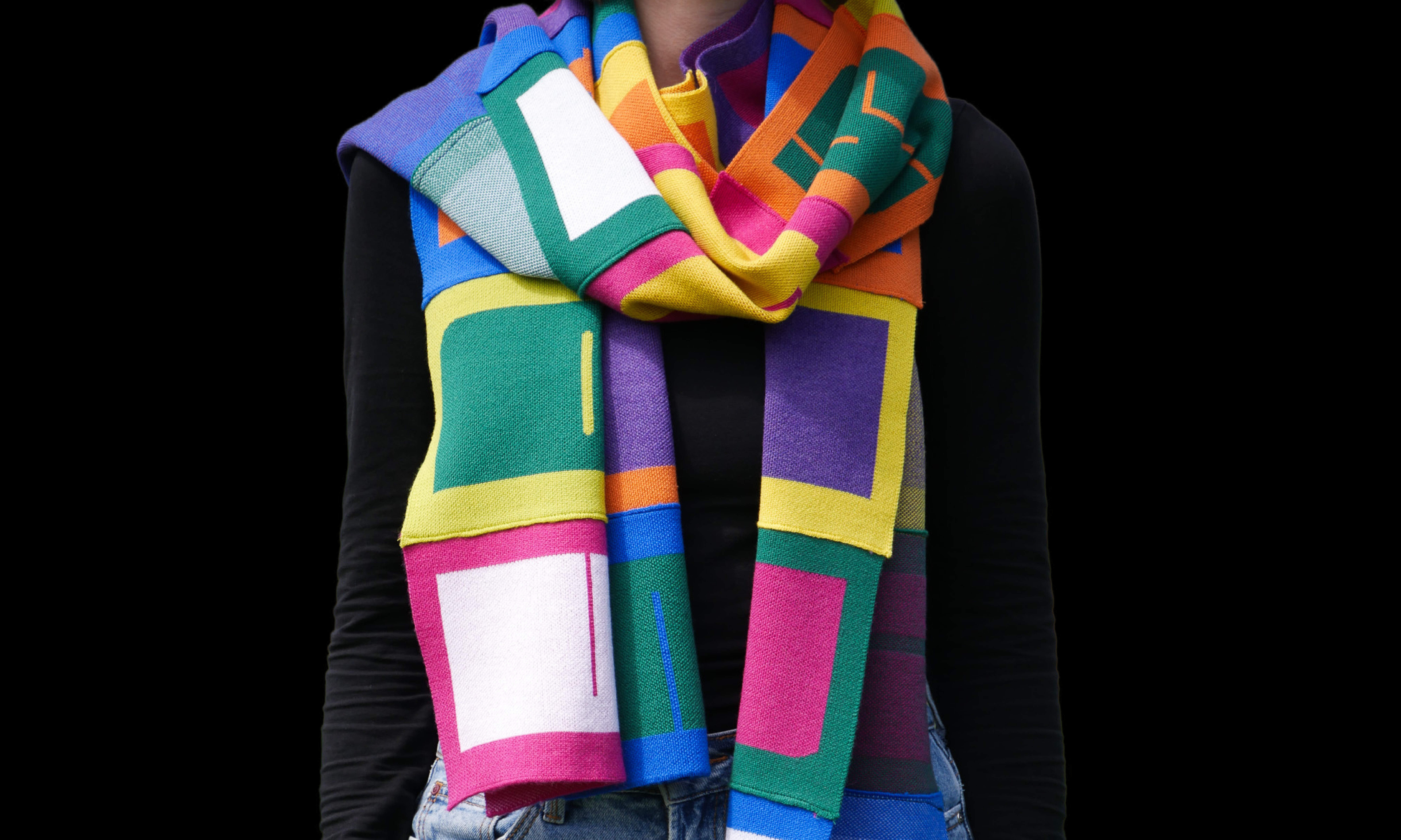 Patchwork Strick Schal mit Typografie